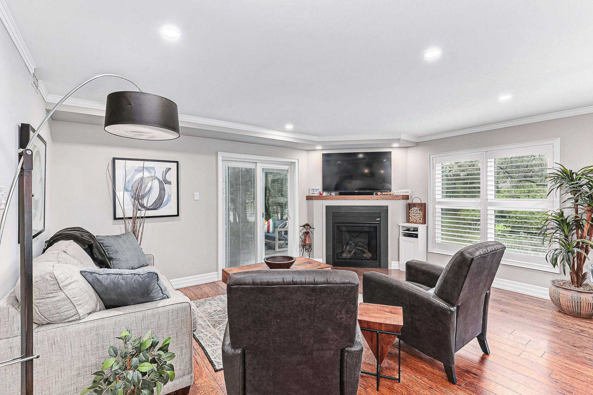 Collingwood, ON L9Y 5C7,423 Mariners WAY