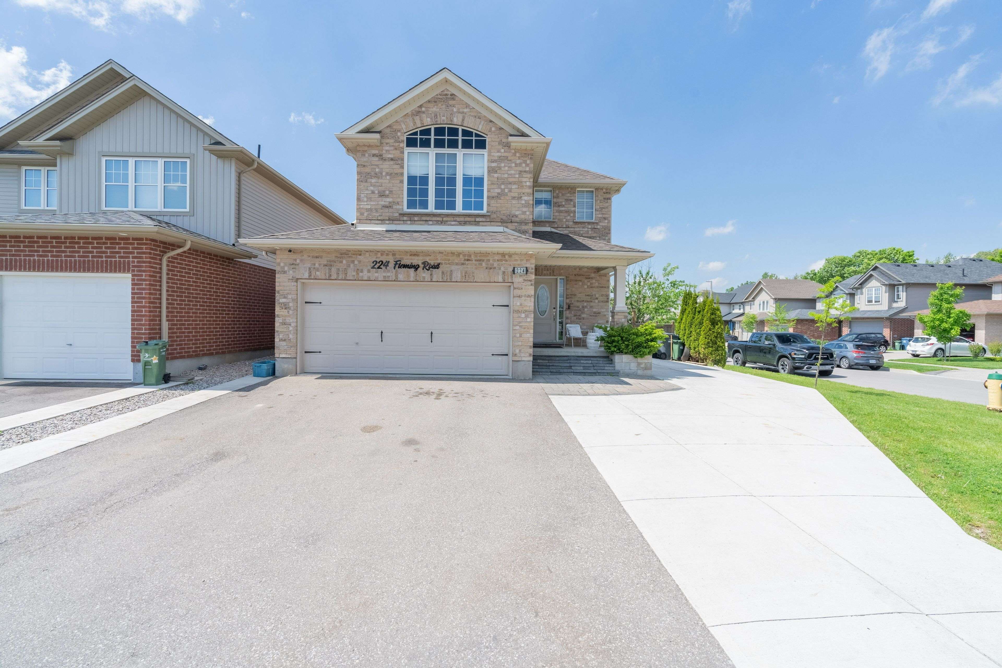 Guelph, ON N1E 0K7,224 Fleming RD E
