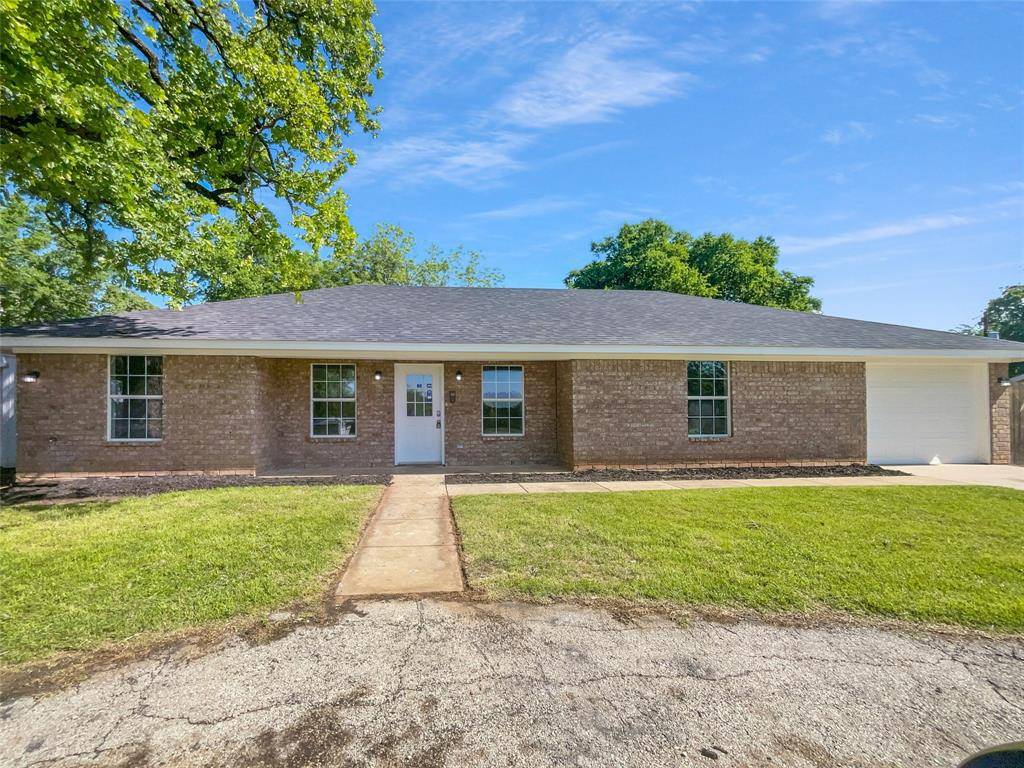 Springtown, TX 76082,316 W 3rd Terrace
