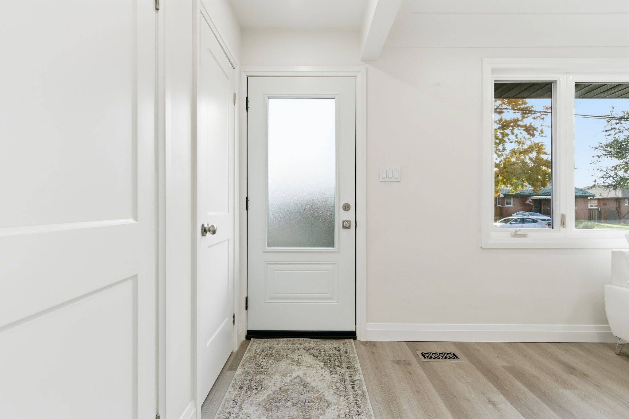 Hamilton, ON L9A 1Z1,115 Mcelroy RD E