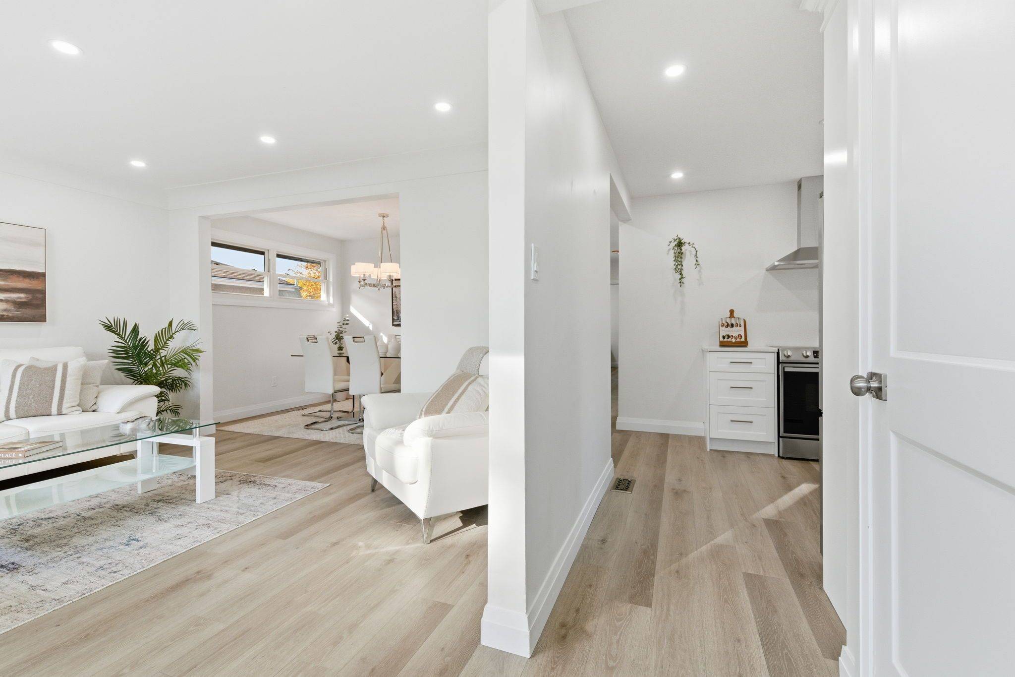 Hamilton, ON L9A 1Z1,115 Mcelroy RD E