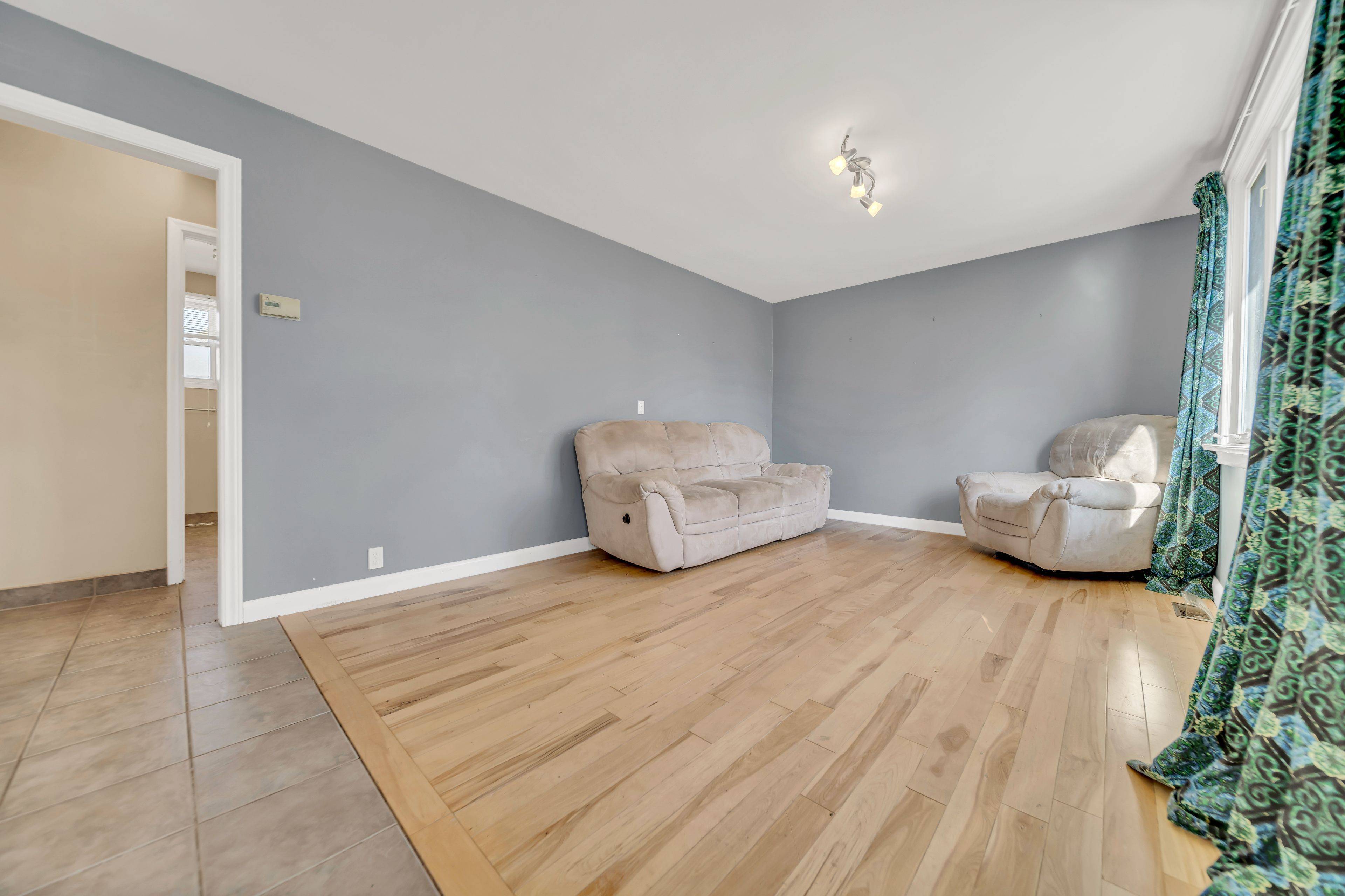 East Luther Grand Valley, ON L9W 5M3,54 Bielby ST