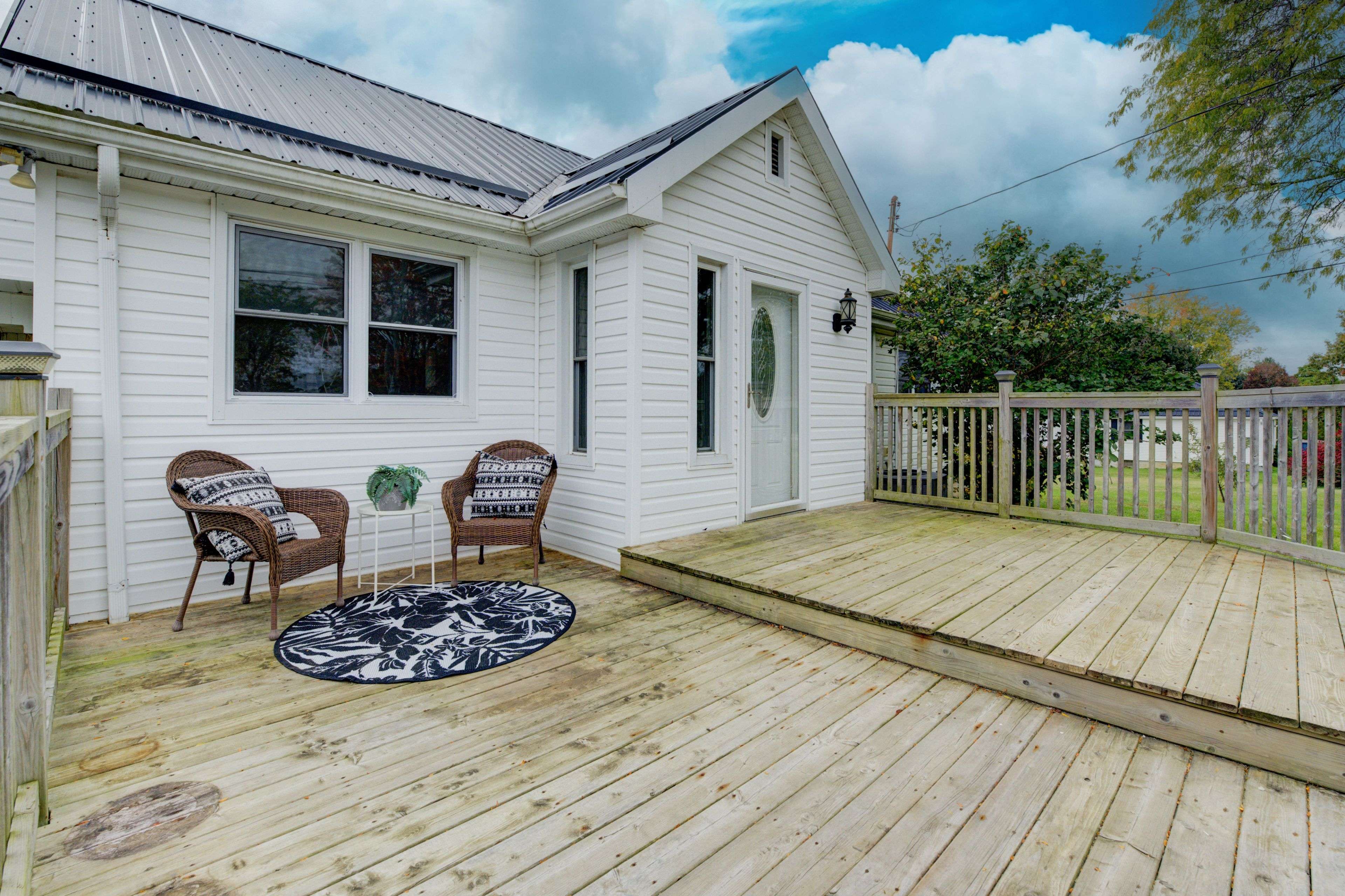 Norfolk, ON N3Y 4K4,4074 Highway 3 N/A