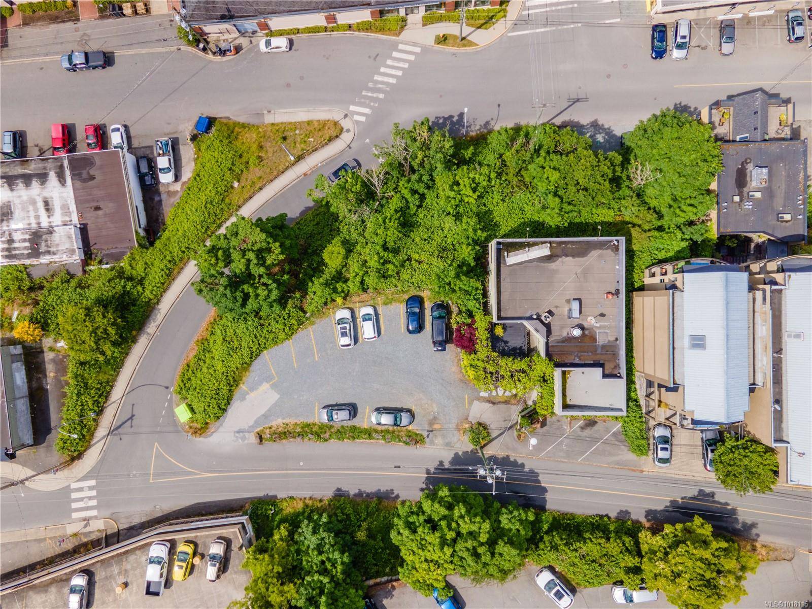 Nanaimo, BC V9R 5G9,77 & 85 Skinner St