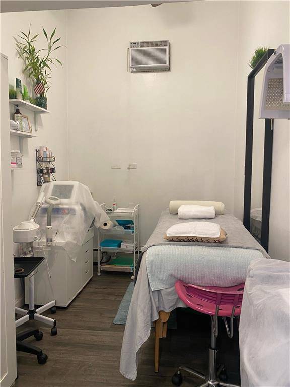 Brooklyn, NY 11215,407 7th AVE