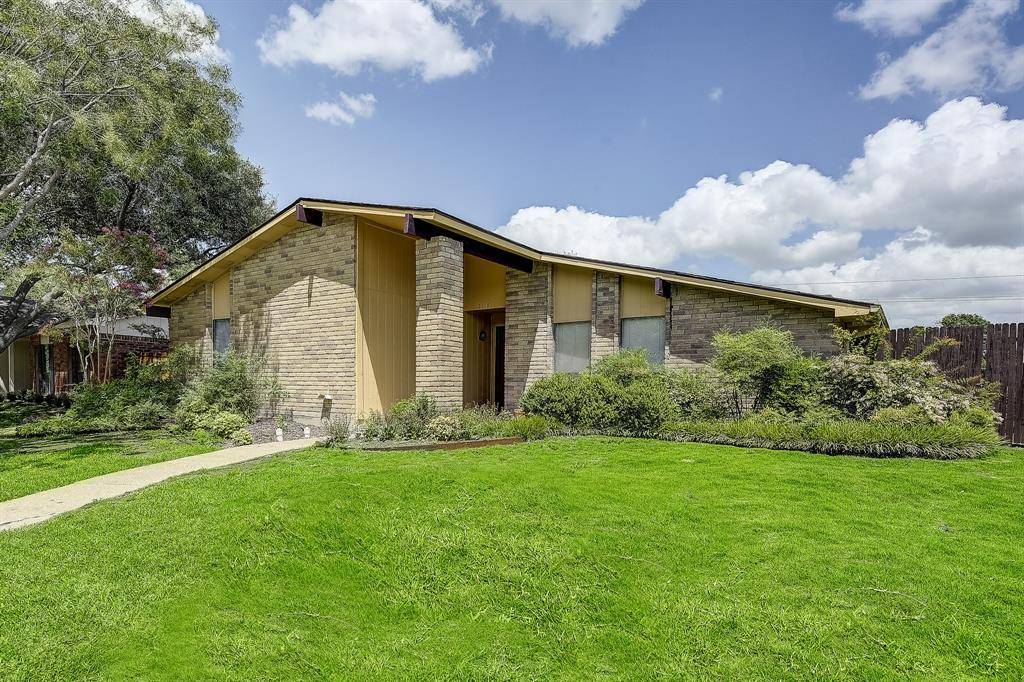 Carrollton, TX 75007,2118 Courtland Circle