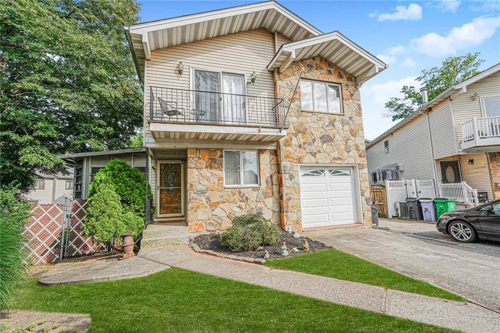 Staten  Island, NY 10309,76 Lucille AVE