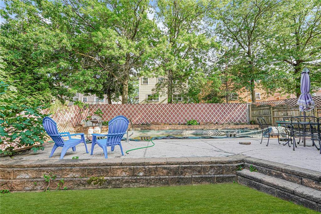 Staten  Island, NY 10309,76 Lucille AVE