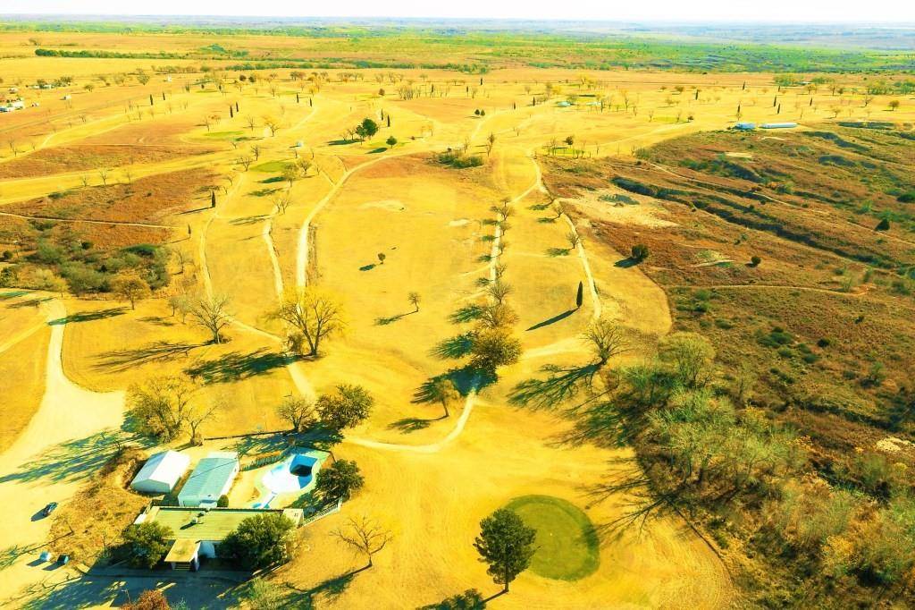 136 Dixie Drive, Howardwick, TX 79226