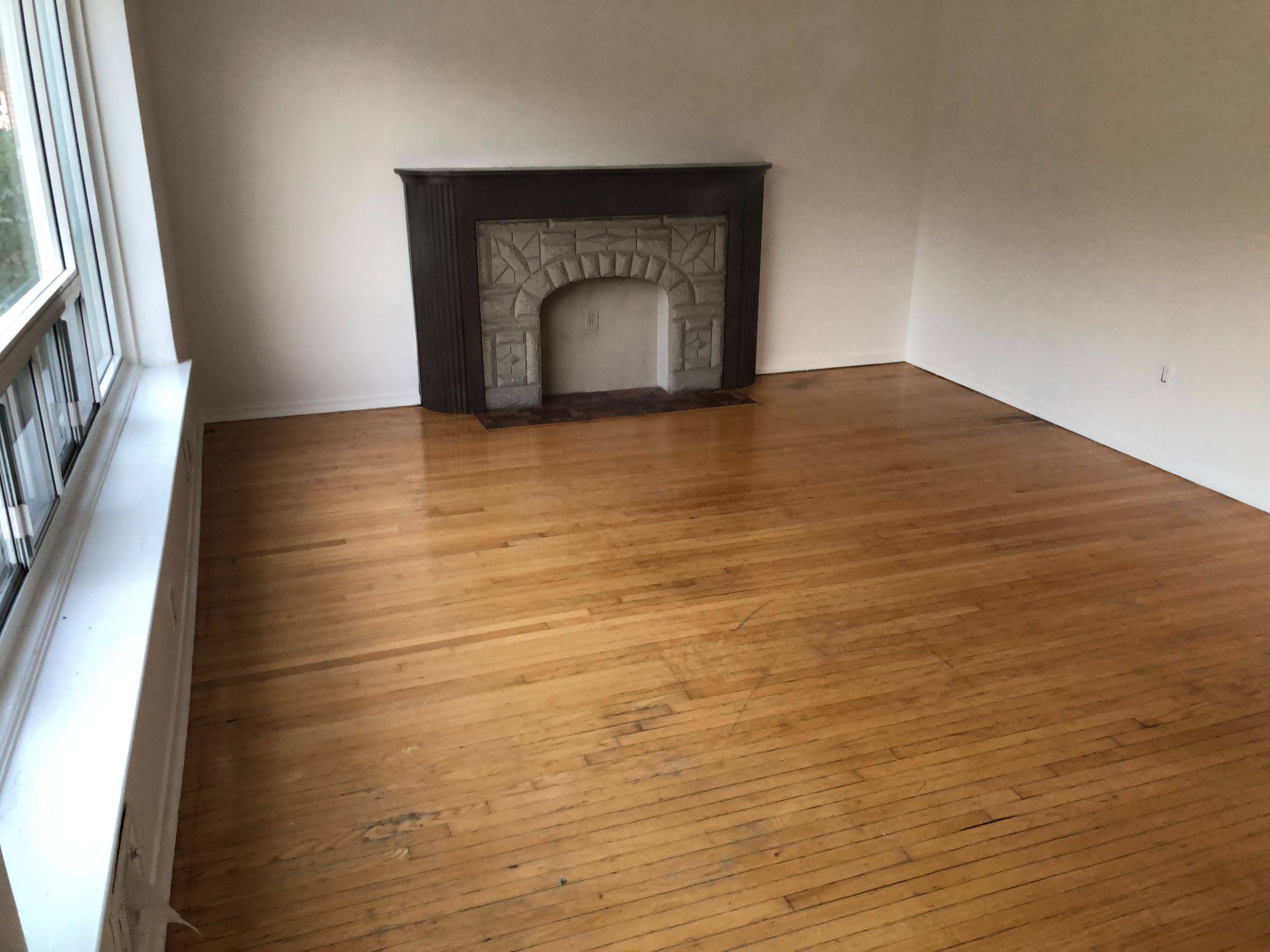 Toronto W04, ON M6M 2Z6,54 Garside CRES