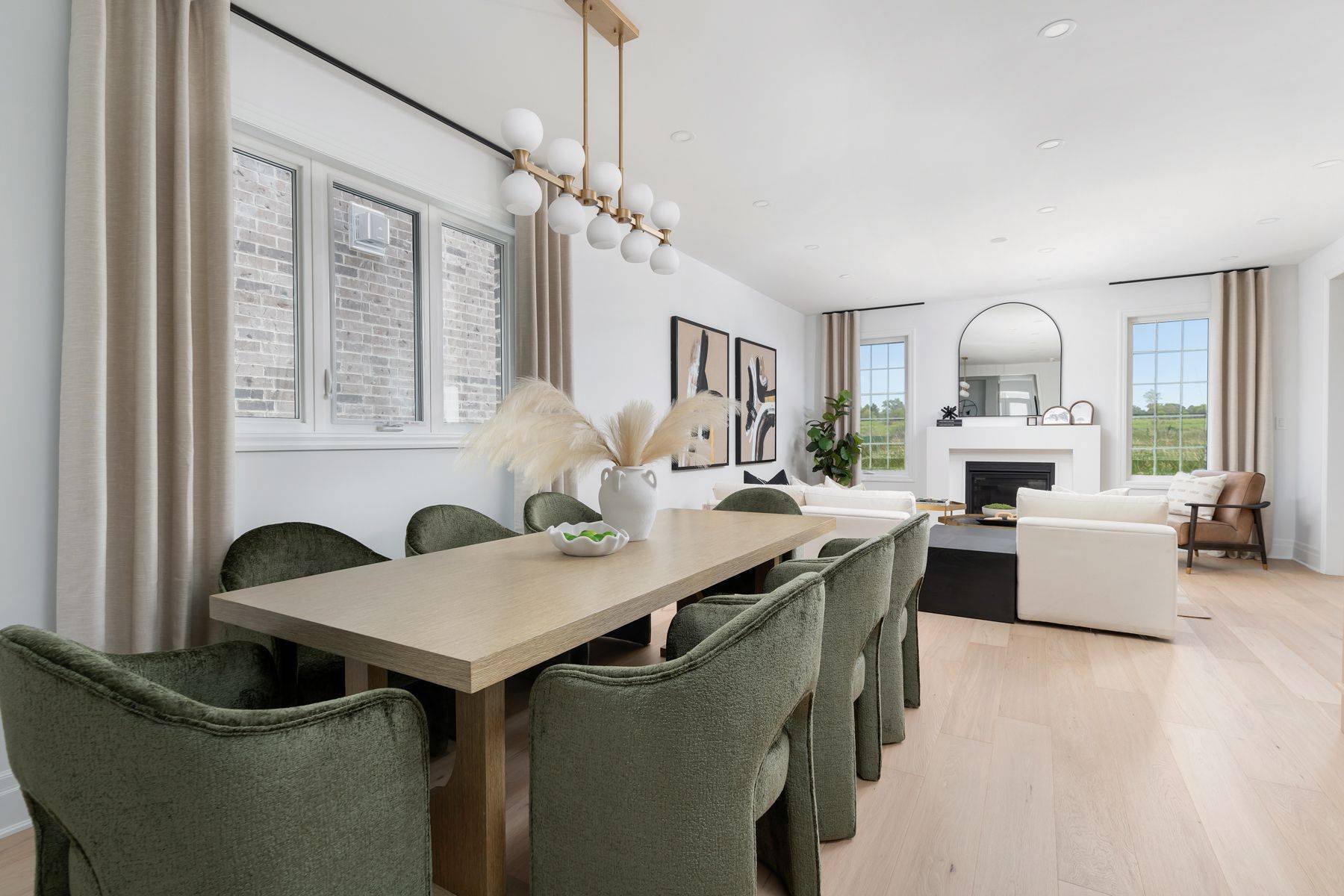 Milton, ON L9E 2A7,1556 Cookman DR