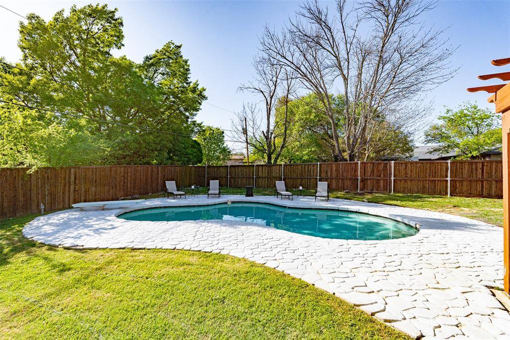 Fort Worth, TX 76133,6800 Welch Avenue