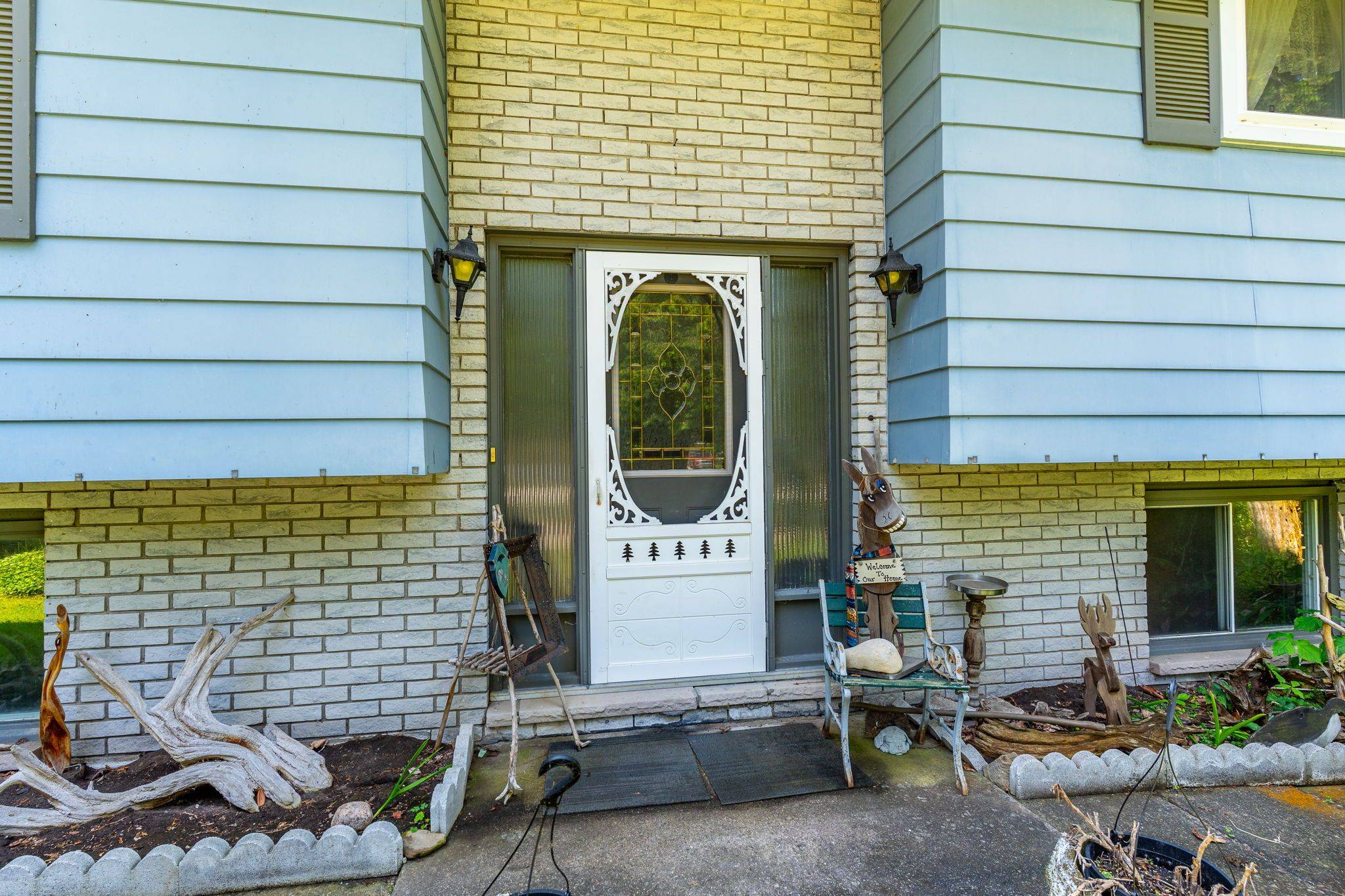 South Bruce Peninsula, ON N0H 1P0,17 Front ST