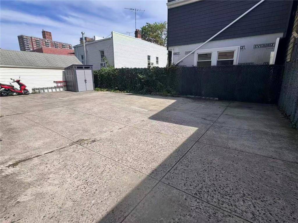 Brooklyn, NY 11214,177 Bay 49th ST #2