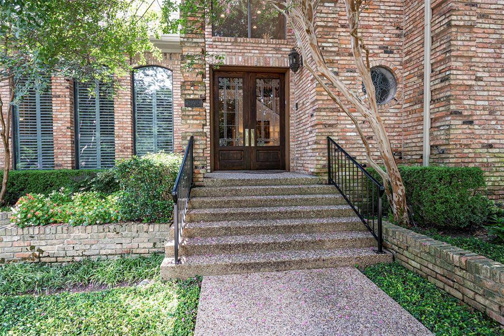 Dallas, TX 75225,7806 Glen Albens Circle