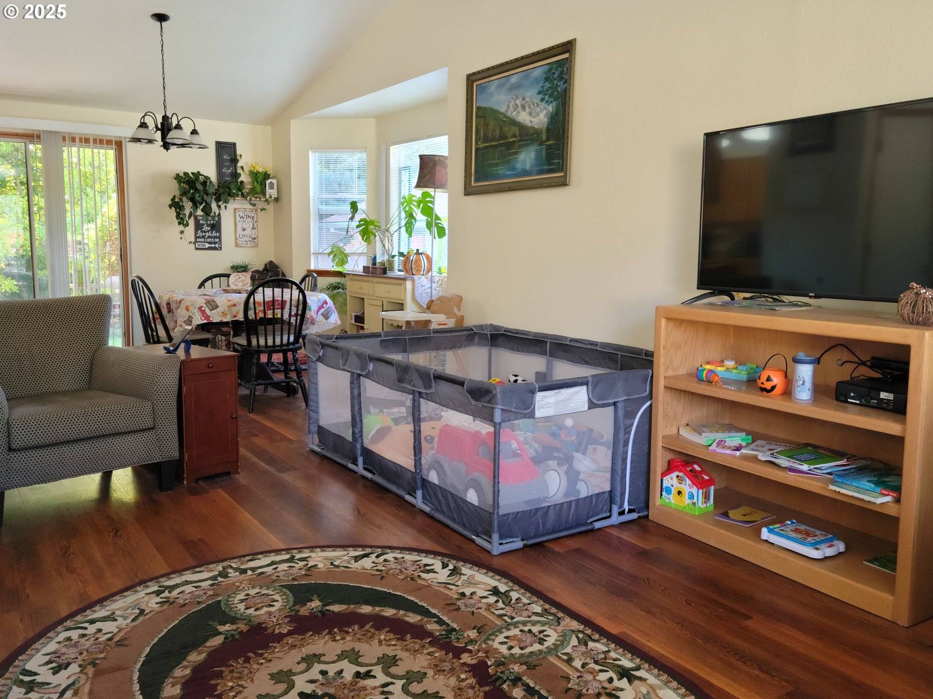 Grants Pass, OR 97526,1523 NW THOMPSON WAY