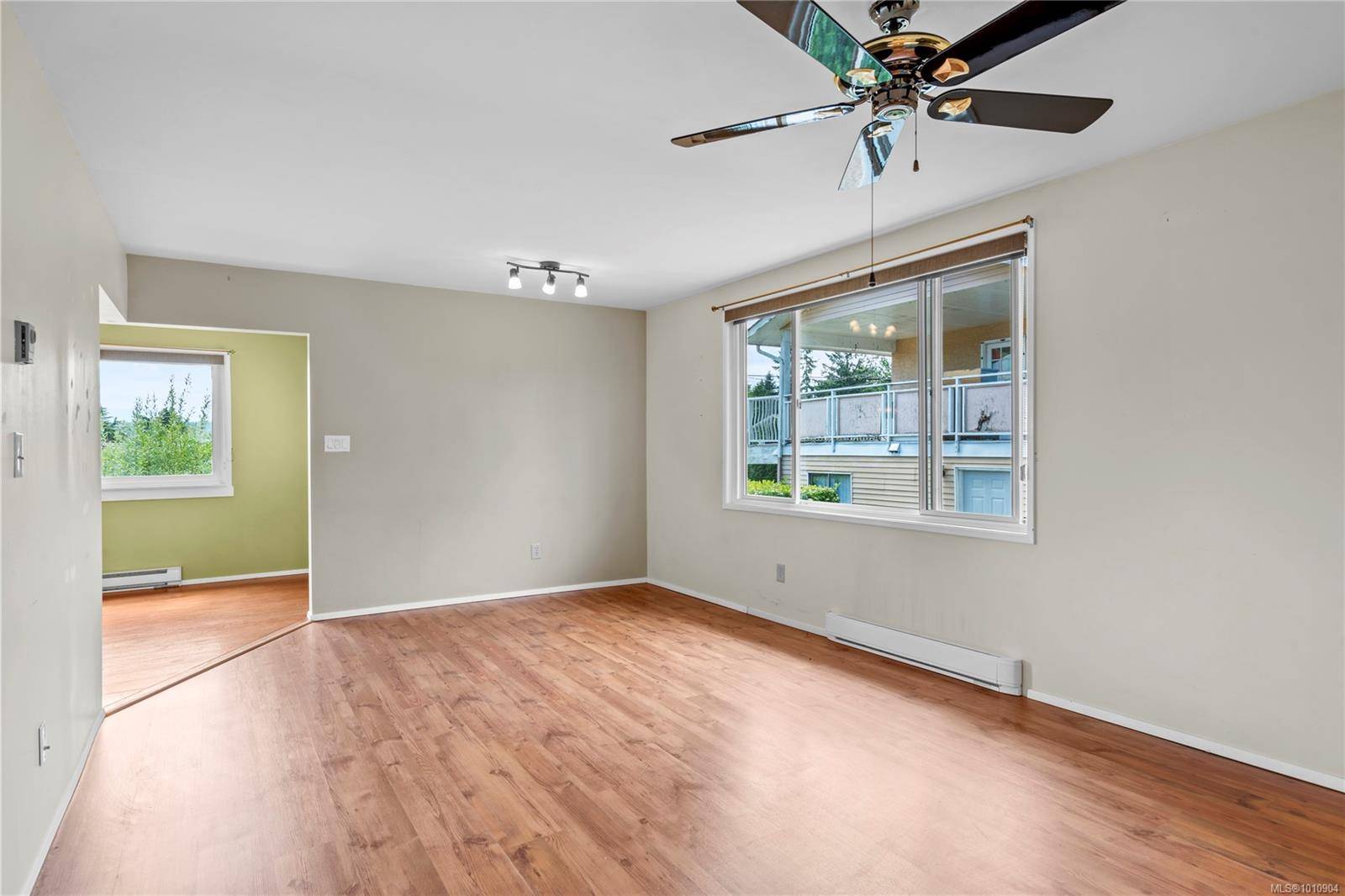 Nanaimo, BC V9R 1S4,438 Renfrew St