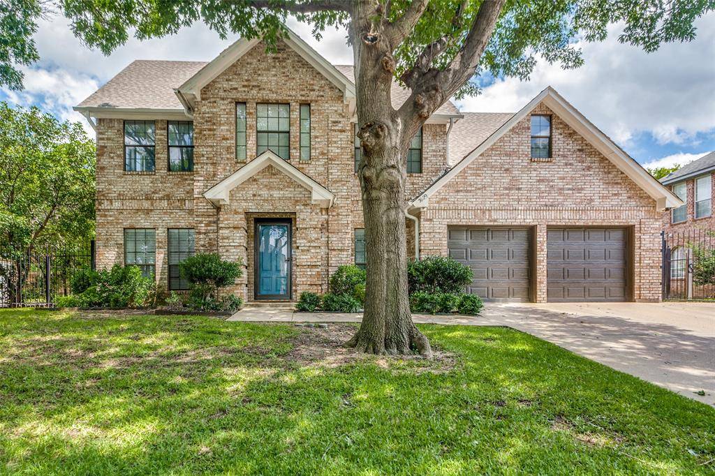 7629 Grassland Drive, Fort Worth, TX 76133