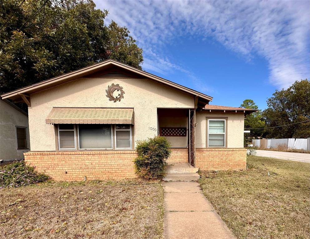 Seymour, TX 76380,1000 W Custer Street