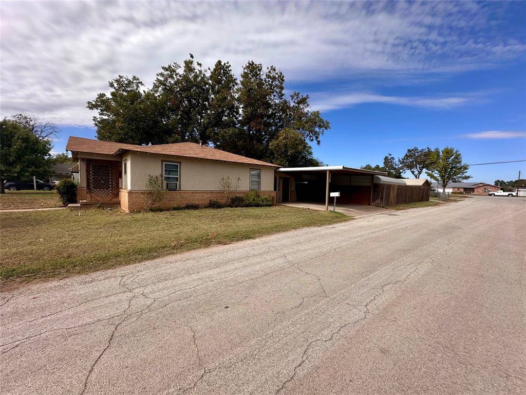 Seymour, TX 76380,1000 W Custer Street