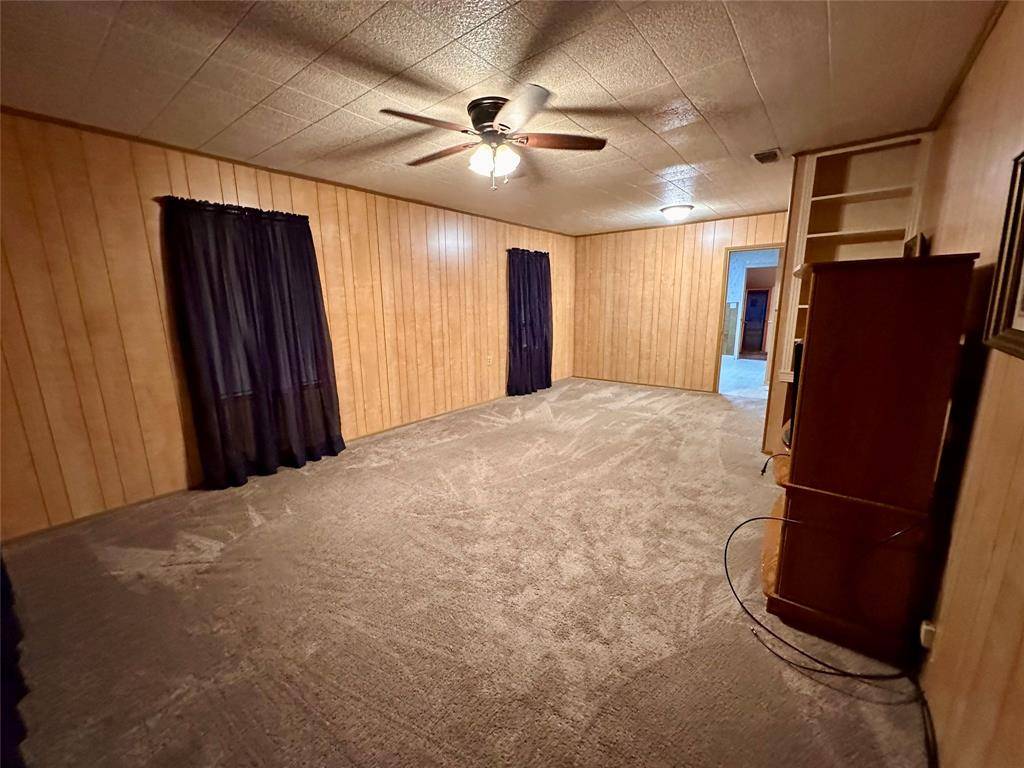 Seymour, TX 76380,1000 W Custer Street