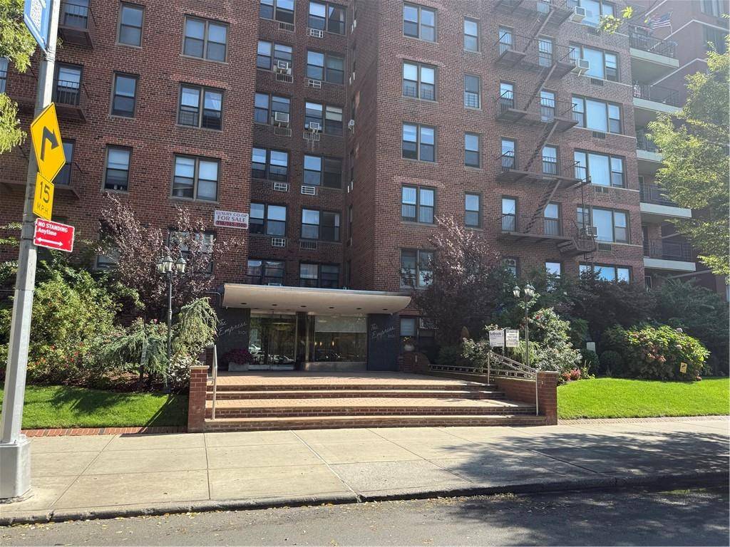Brooklyn, NY 11235,3101 Ocean Pkwy #4A