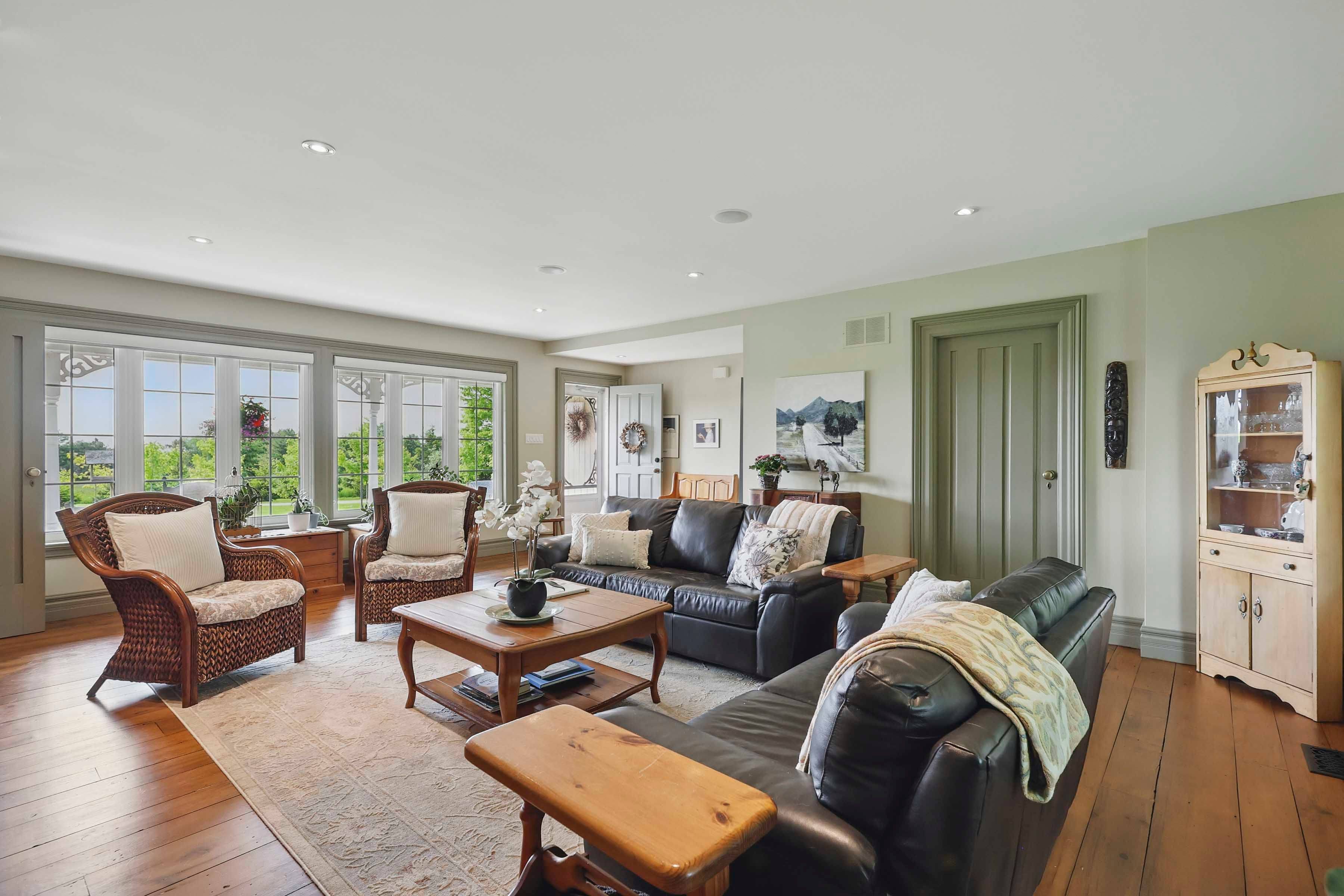 Caledon, ON L7E 3N5,16473 Mount Pleasant RD