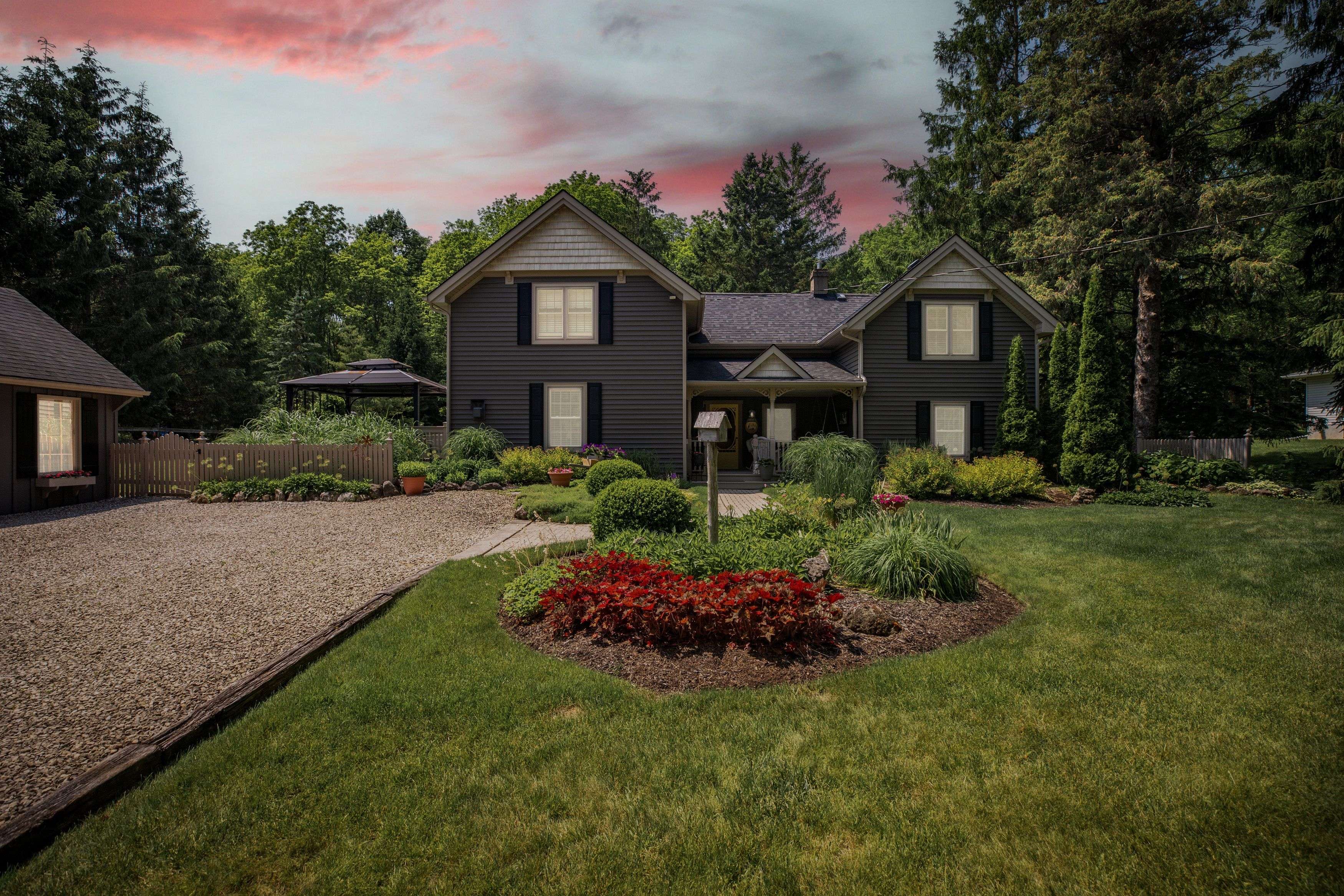 2268 8th AVE W, Georgian Bluffs, ON N4K 5M8