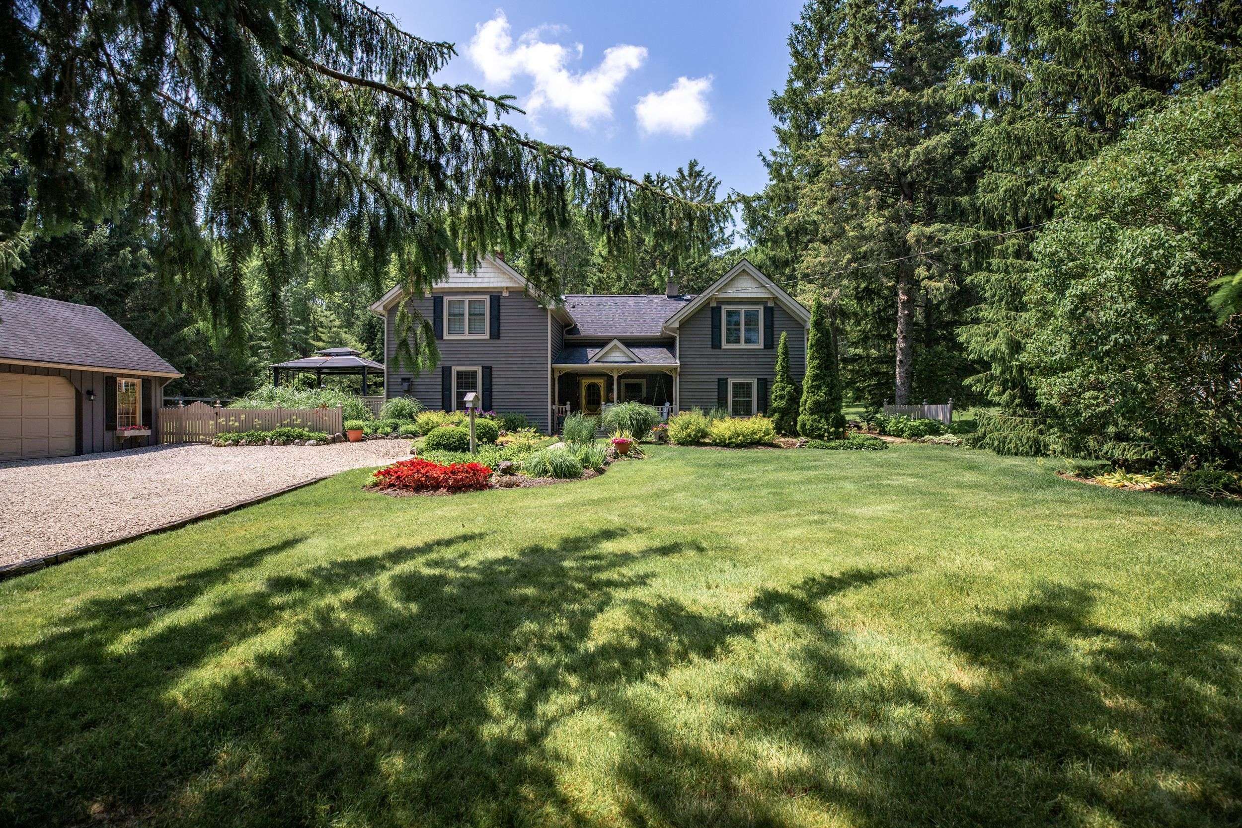 2268 8th AVE W, Georgian Bluffs, ON N4K 5M8