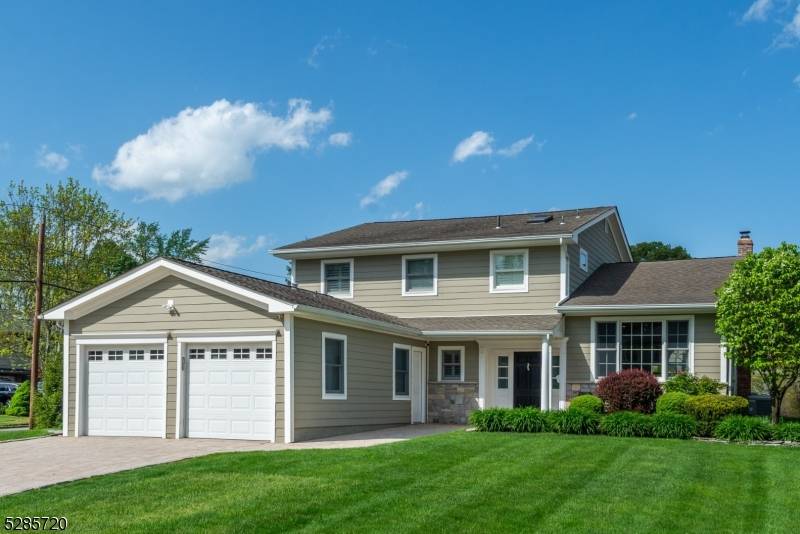 Roseland Boro, NJ 07068,49 Williamsburg Dr