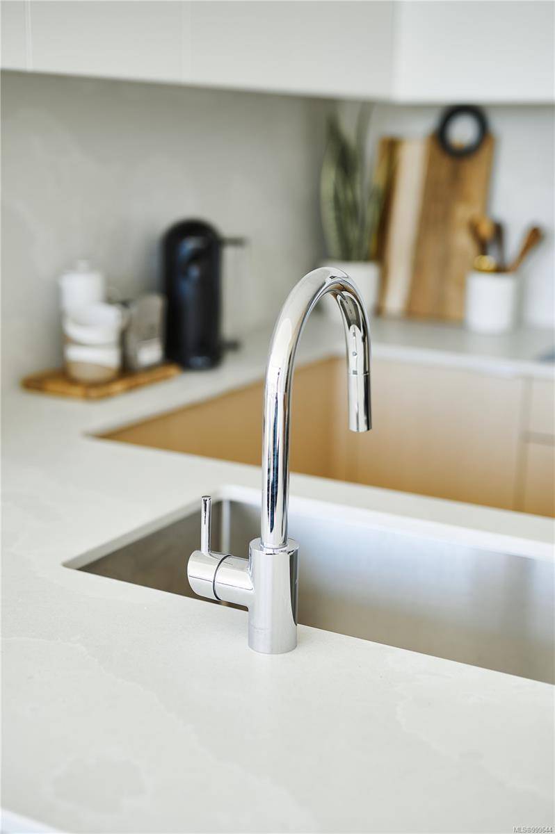 Victoria, BC V8V 0H5,1100 Yates St #503