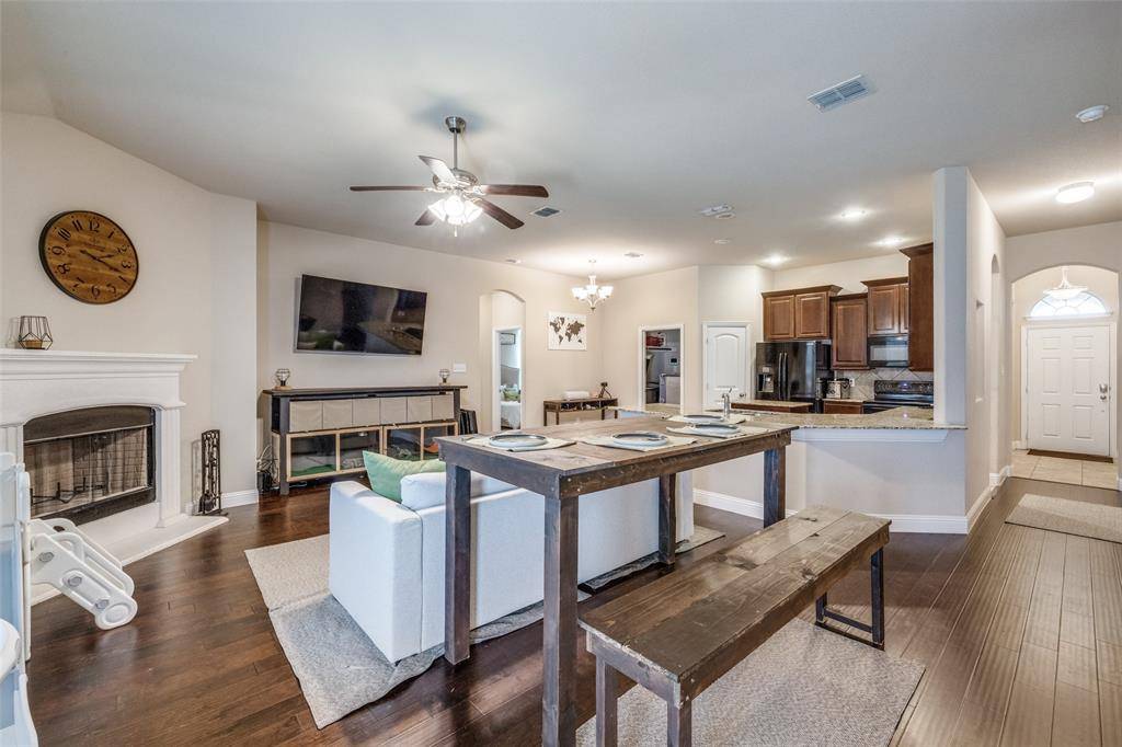 Forest Hill, TX 76140,3717 Dutch Iris Lane