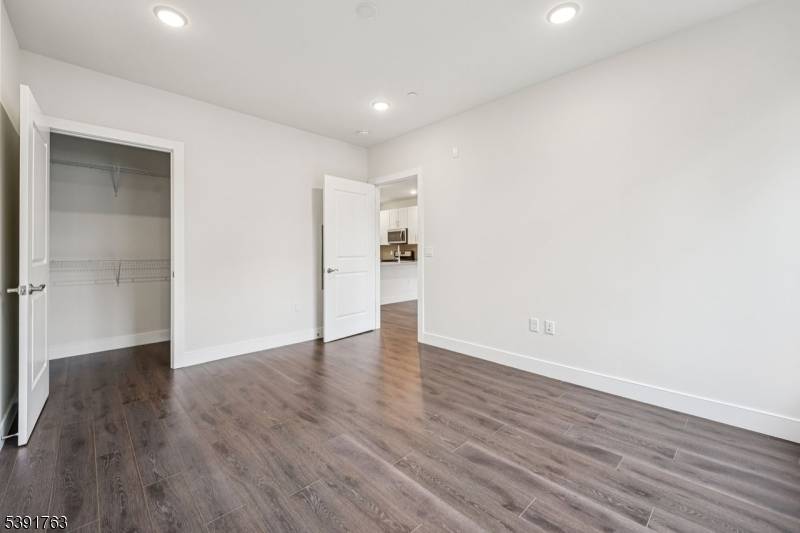 Waldwick Boro, NJ 07463,41 W Prospect St