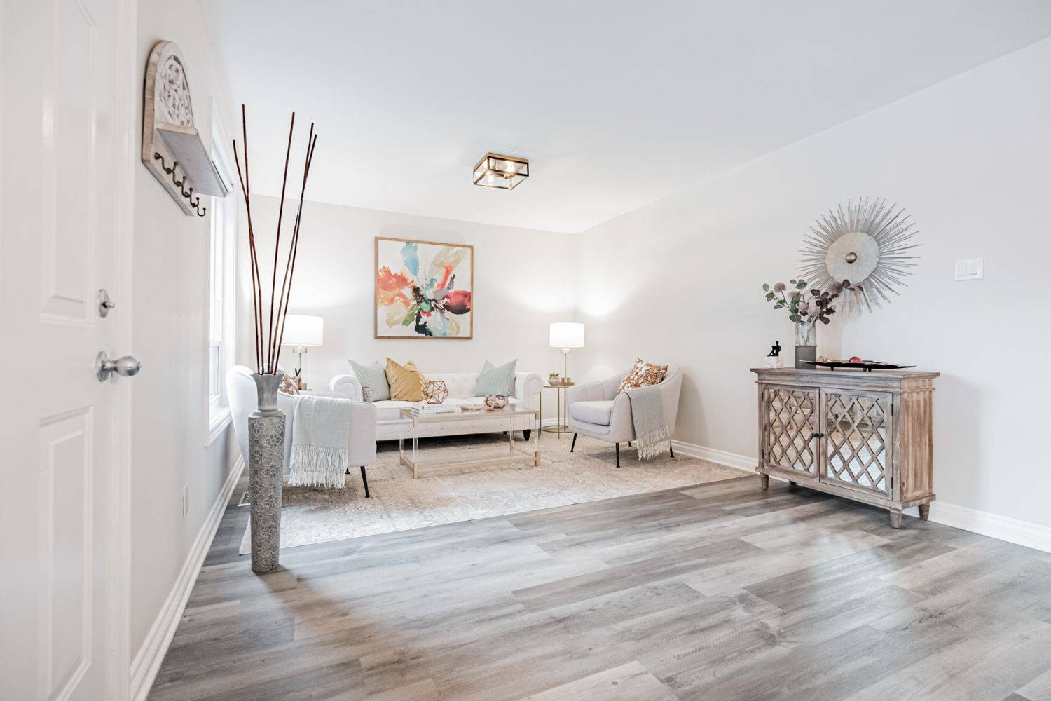 Mississauga, ON L5E 1Z4,1094 Eastmount AVE