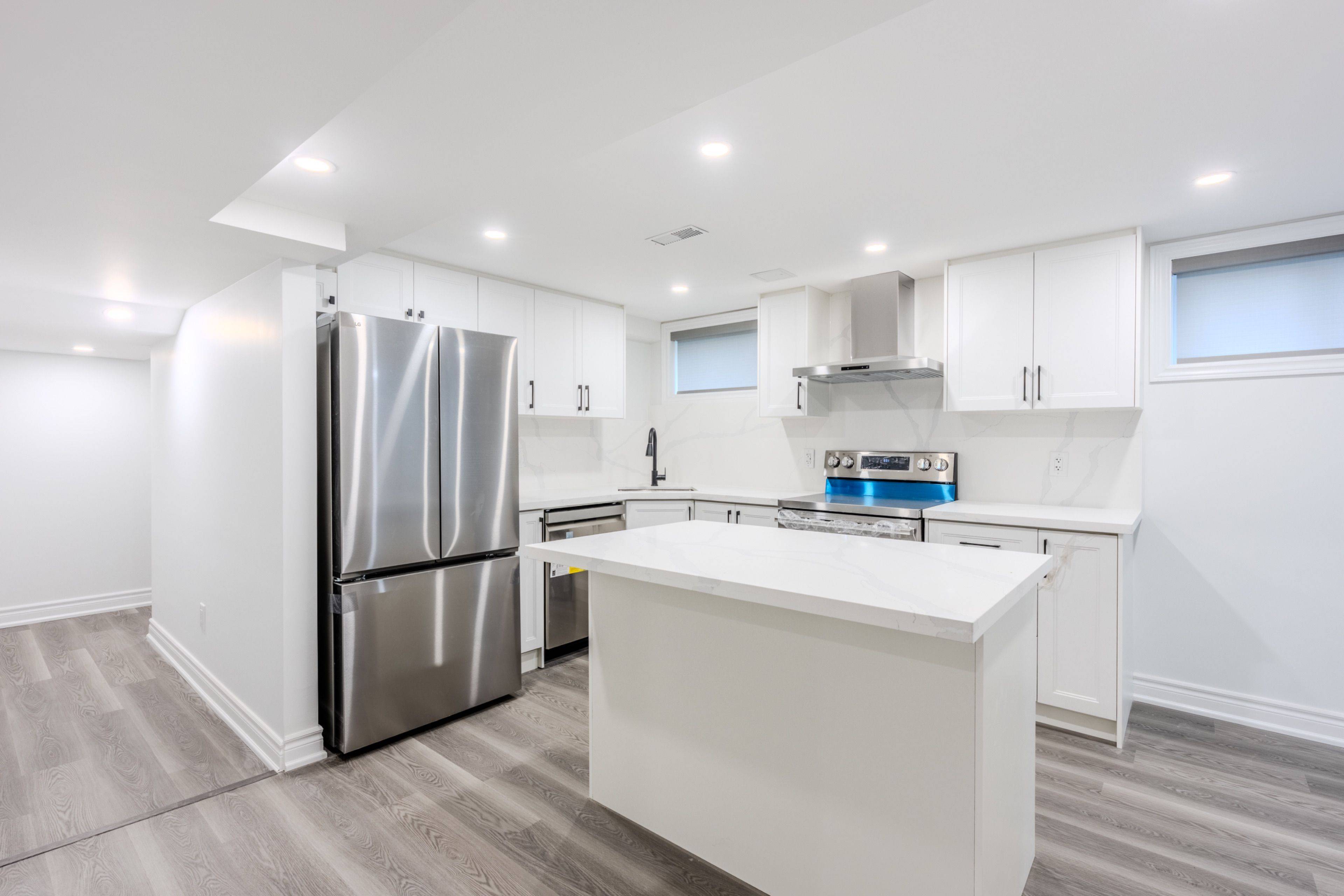 Hamilton, ON L8T 2M3,16 Doreen CT #LOWER