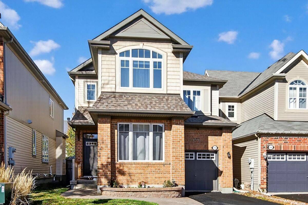 Stittsville - Munster - Richmond, ON K2S 0G6,202 Mistral WAY