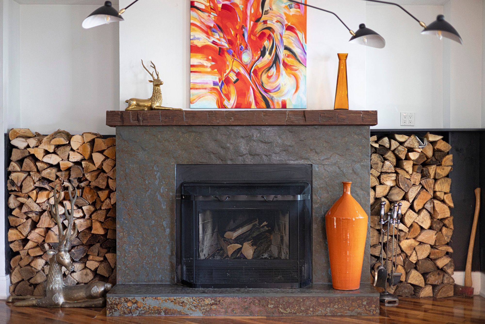 Toronto E02, ON M4E 1B6,2 Park AVE