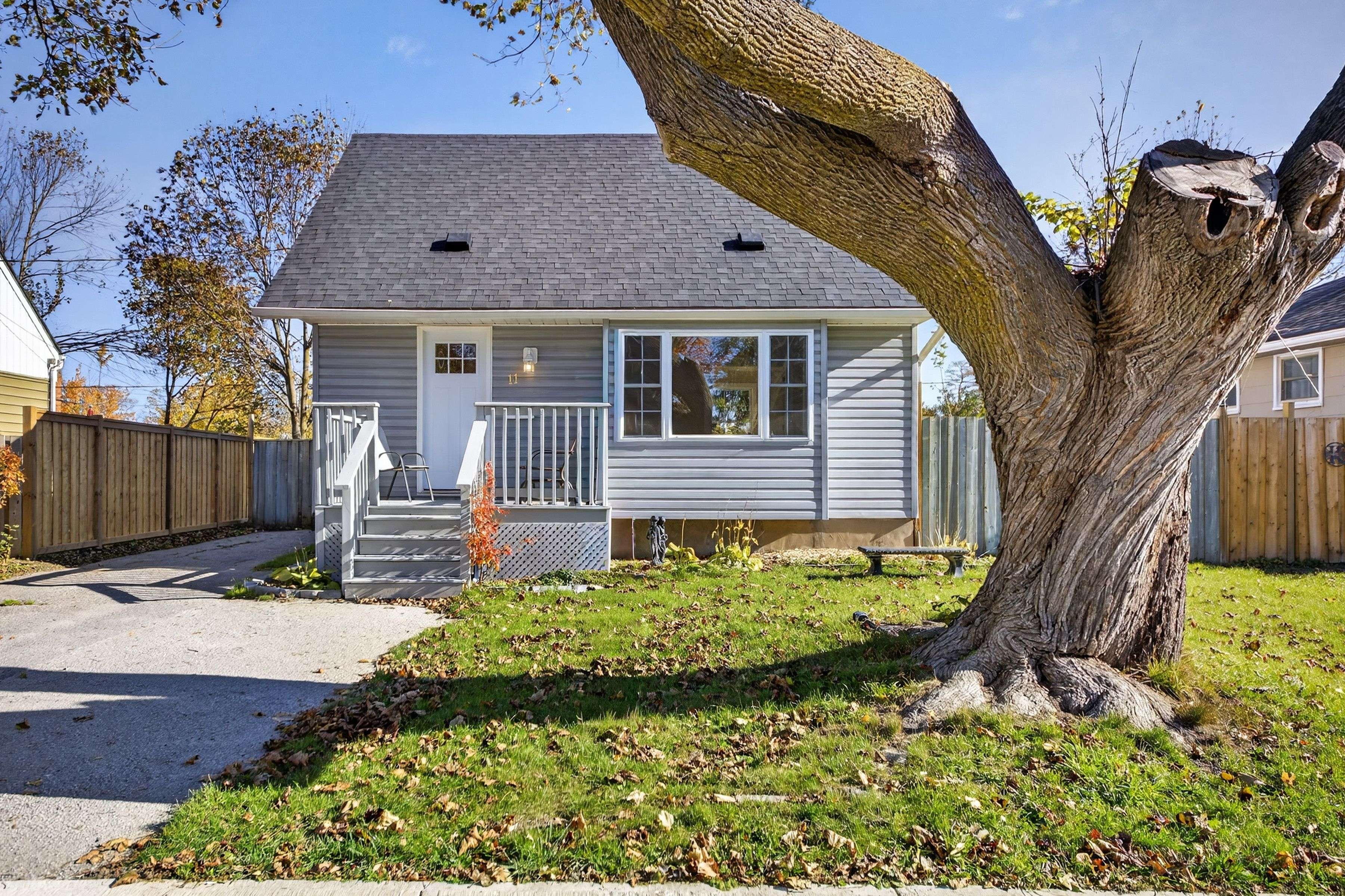 Barrie, ON L4M 3N2,11 Newton ST