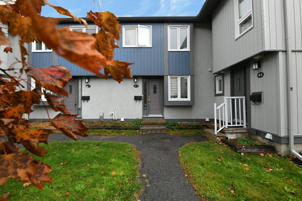 Tanglewood - Grenfell Glen - Pineglen, ON K2G 4A8,32D Benlea DR