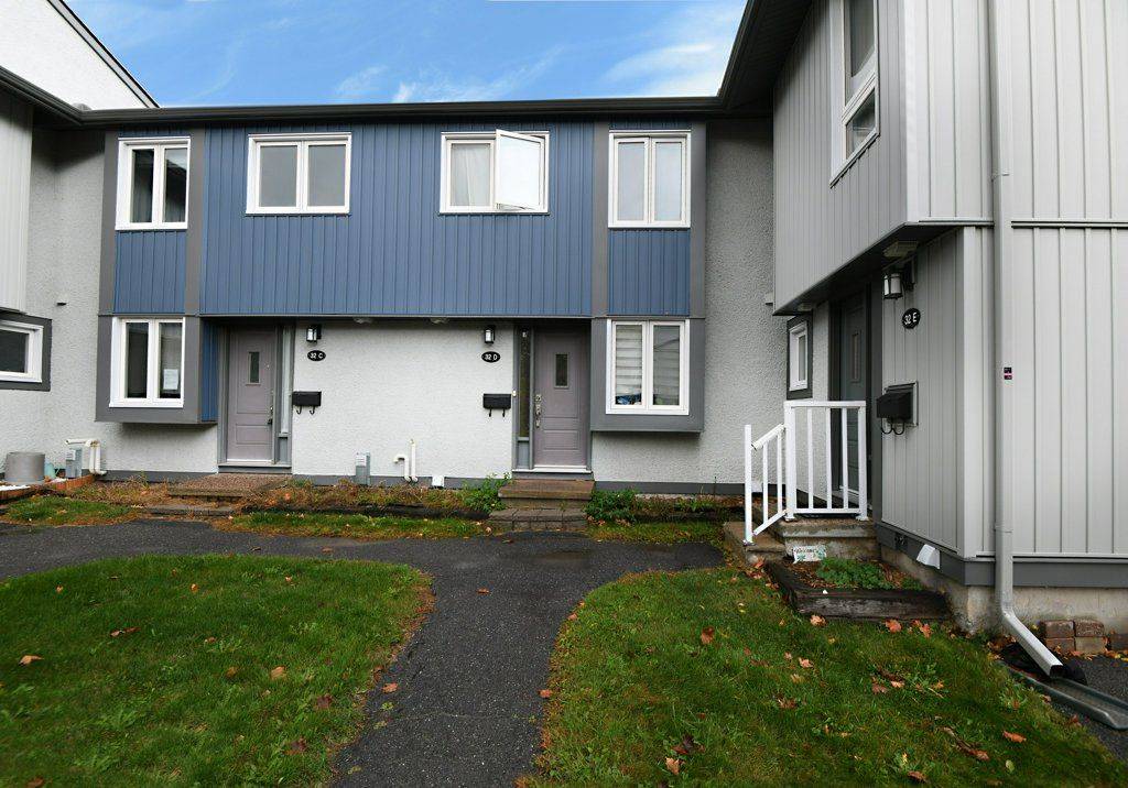 Tanglewood - Grenfell Glen - Pineglen, ON K2G 4A8,32D Benlea DR