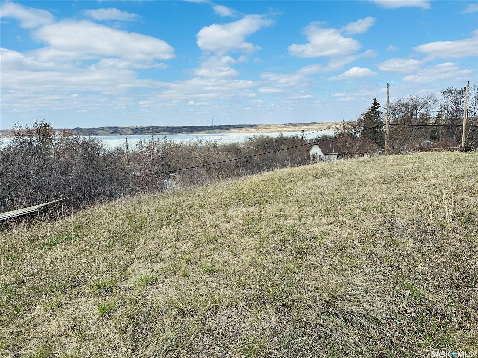 Regina Beach, SK S0G 4C0,338 Green AVENUE