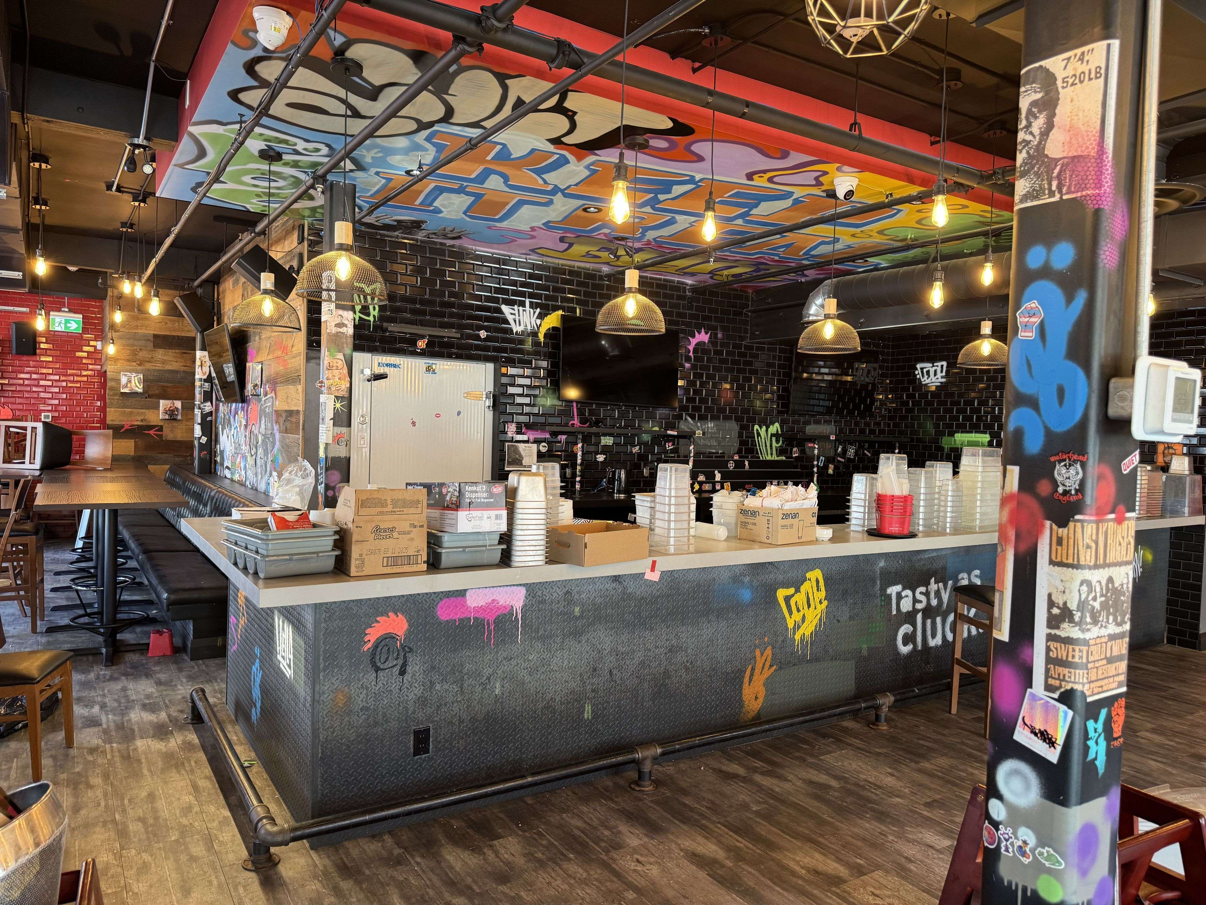 Kitchener, ON N2H 2G7,1 Queen ST N