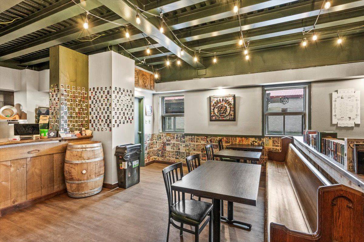 Clarington, ON L1A 4P8,422 Lake RD #3