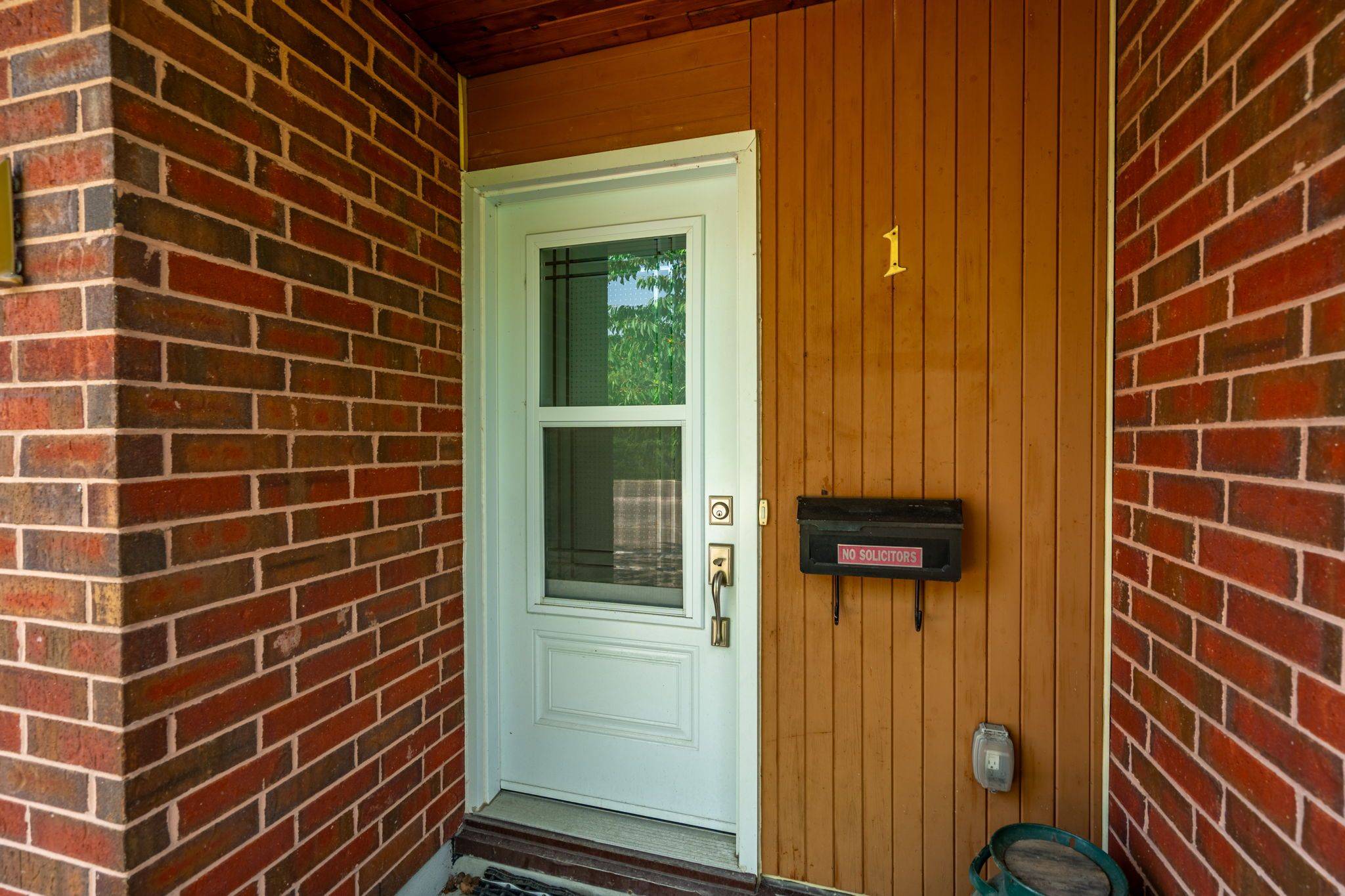 Hamilton, ON L9B 2M2,1 Archdeacon Clark TRL