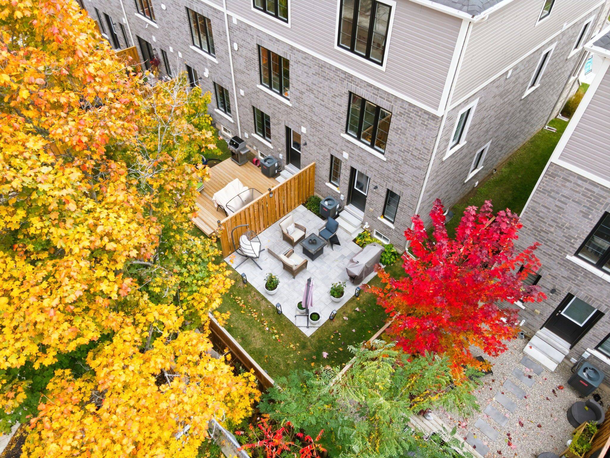 Hamilton, ON L0R 2H3,383 Dundas ST E #7