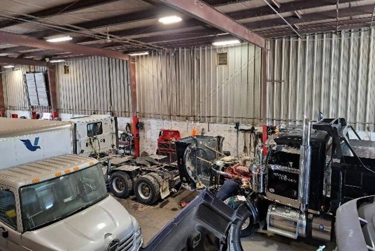 Chatham-kent, ON N7M 5J5,175 Bothwell ST