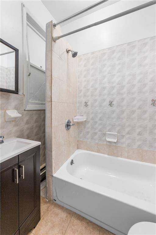 Brooklyn, NY 11207,317 Pennsylvania AVE