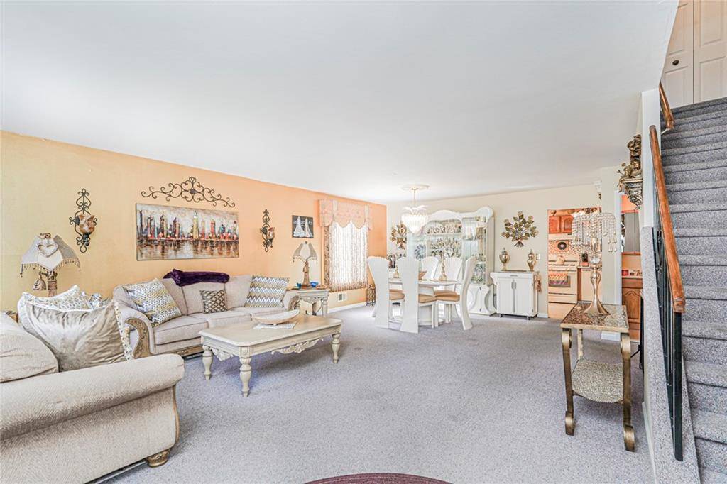 Staten Island, NY 10309,97 Bower CT #1