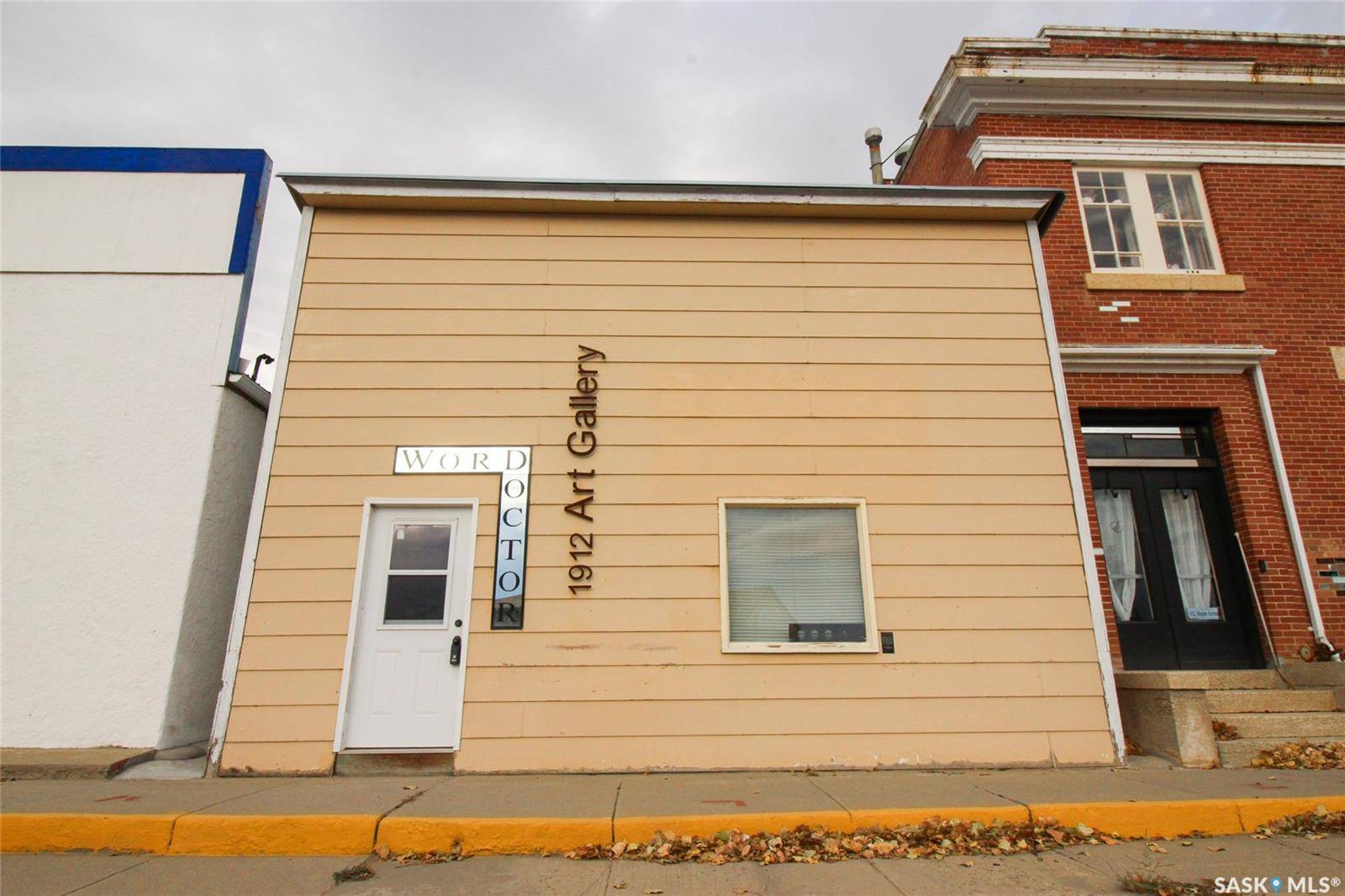 Eastend, SK S0N 0T0,104 Maple AVENUE S