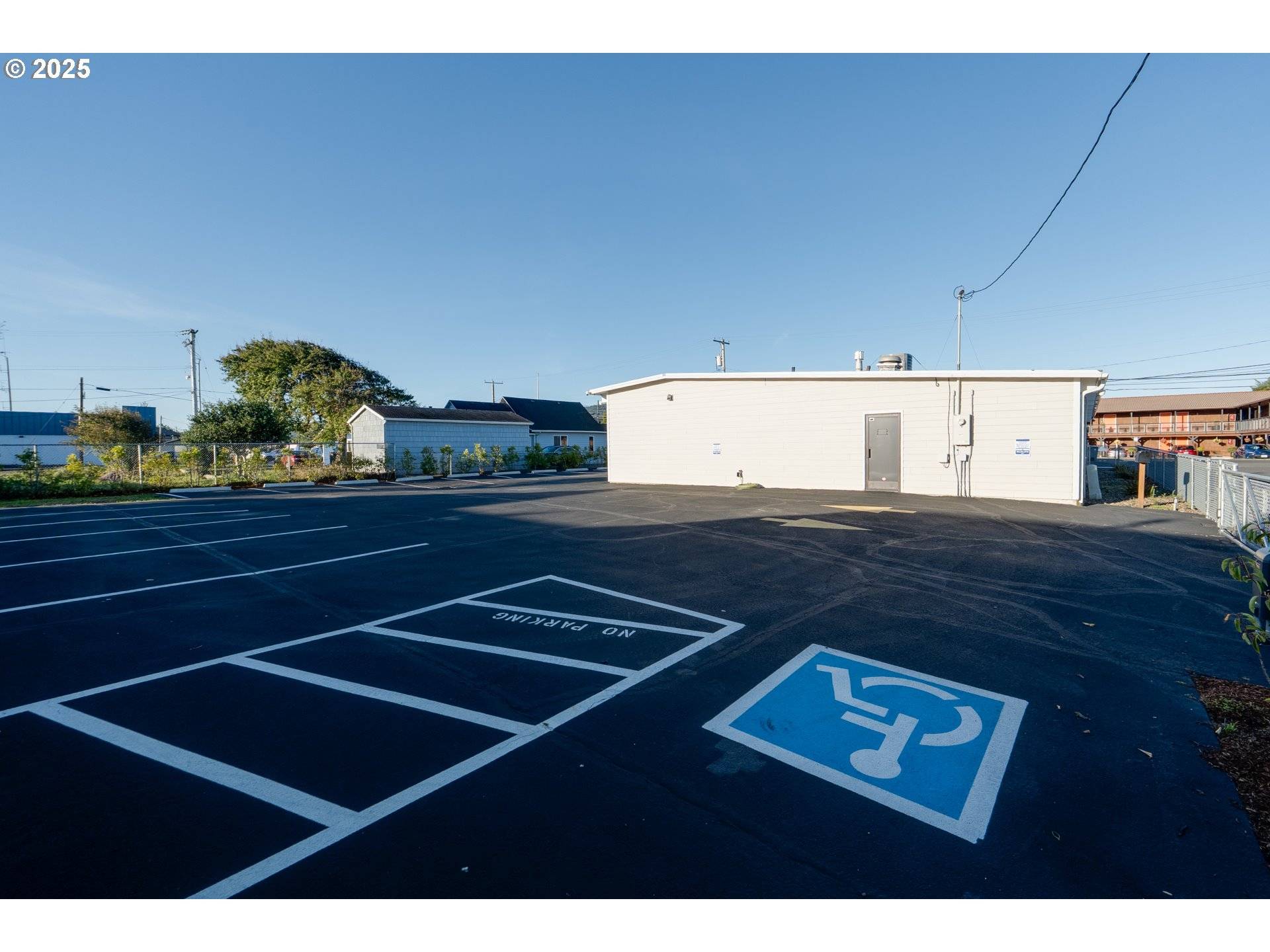 Seaside, OR 97138,809 S HOLLADAY DR